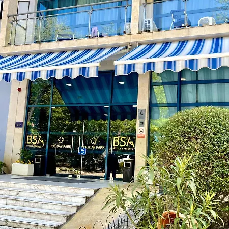 酒店 假日公园酒店 - 全包 4*
