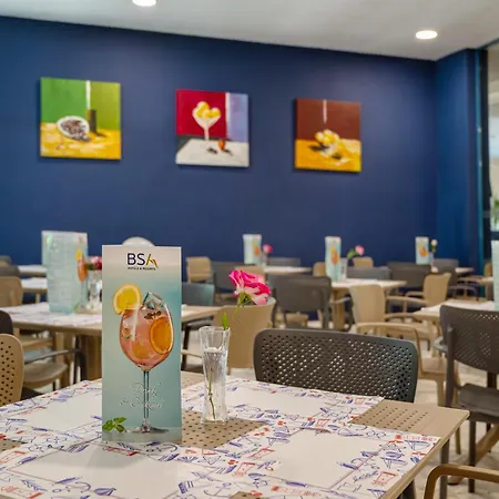 酒店 假日公园酒店 - 全包